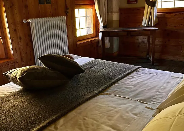 Alpine Dream House - *